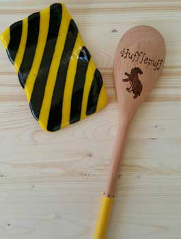 Spoon rest inspired by Hufflepuff house