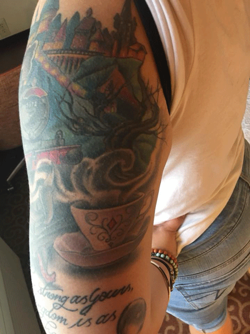 Tattoo of the Hogwarts Express, Hogwarts castle, and the whomping willow. #hp #harrypotter #potterhead #hogwarts #hogwartsexpress #whompingwillow #tattoo