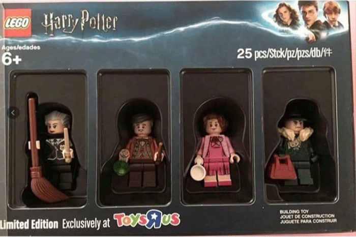 Set of four Harry Potter LEGO minifigures that were intended to be sold exclusively at Toys-R-Us. #hp #harrypotter #lego #minifig #minifigure