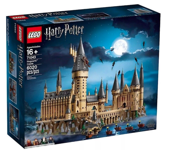 Front of box for LEGO Hogwarts Castle set 71043
