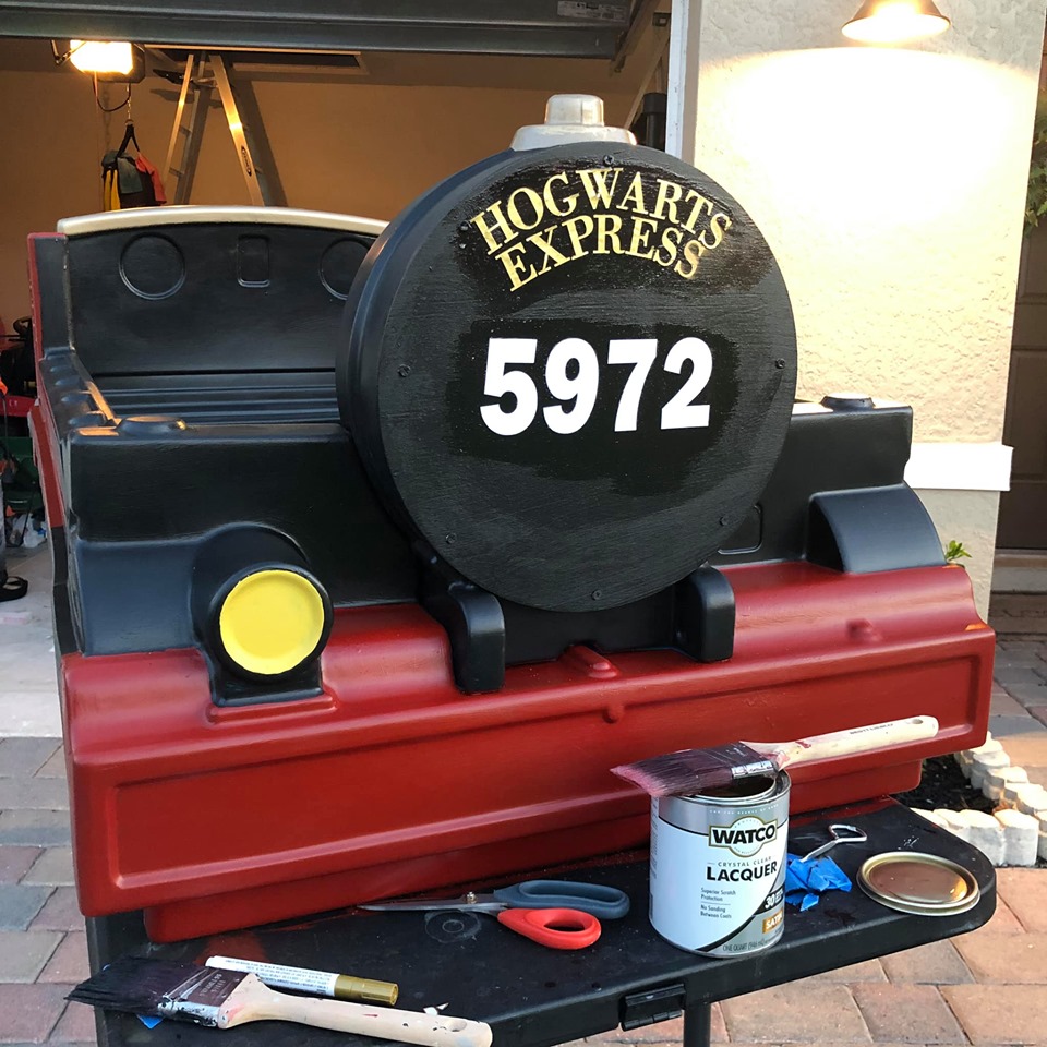 Front of the renovation of the Hogwarts Express toddler bed.