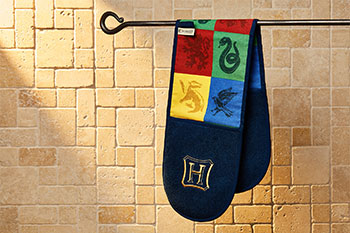 Le Creuset Hogwarts Houses Potholder